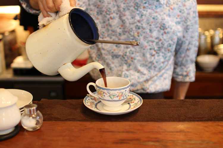 些細なものを大切に、長く愛される喫茶店が積み重ねてきた日常。