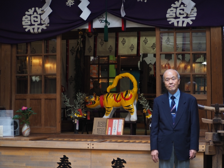 深泽教授了神社和城镇的历史