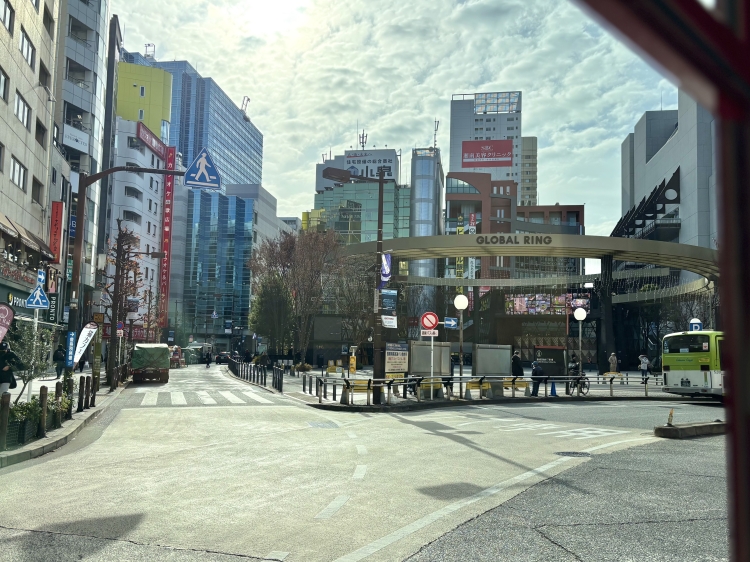 B路线围绕池袋站西口一周