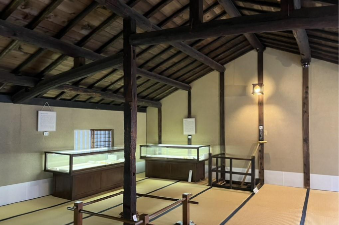 塾生们住宿，埋头于学问的塾生大房间