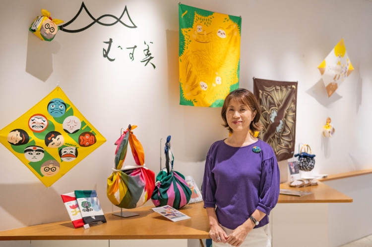 Etsuko Yamada先生是创始人一族，每天都作为宣传负责人传播“Musumi”的魅力