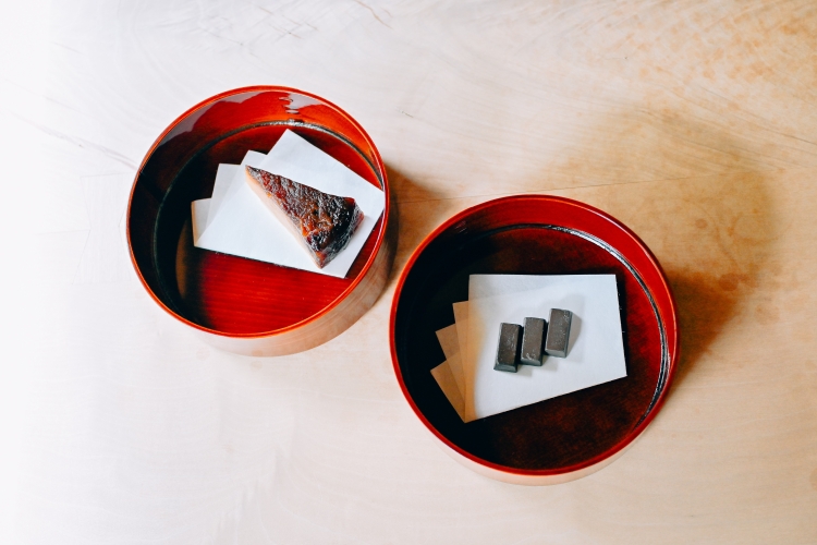 Vegan Tartotatan (左) 和有机可可 (右)