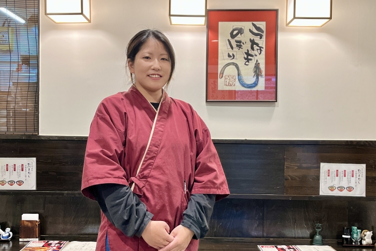 Shishikura先生说:“无论男女老少，都希望您能轻松愉快地享用鳗鱼。”