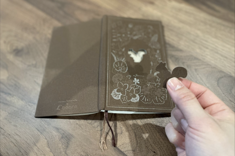 取下封面上的动物时会出现窗口的说明“北海道之窗”系列