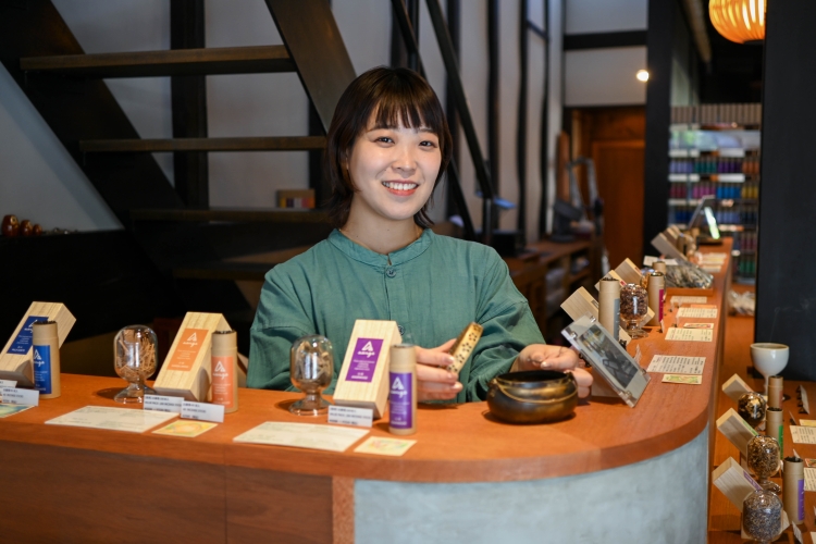 店长小山真由子也是香味的引导者