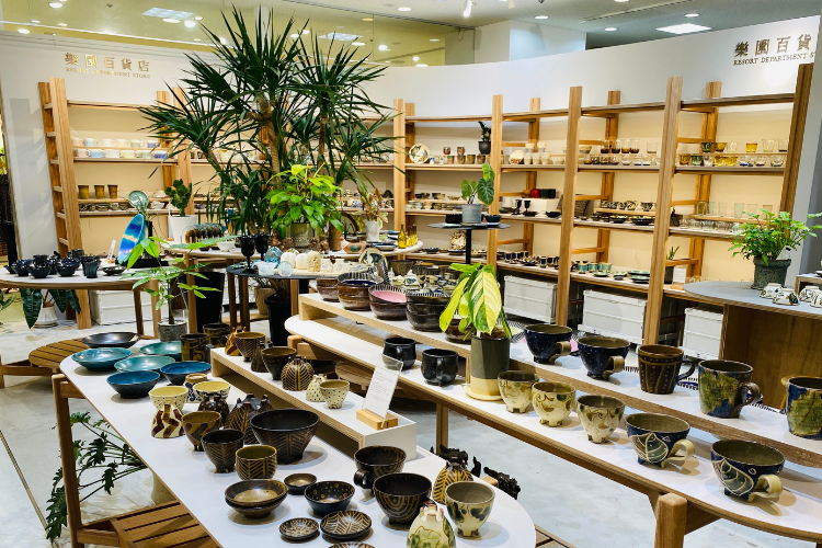 汇集了活跃在冲绳的作家Yachimun (陶瓷器、陶器) 的“Yachimun Garden”